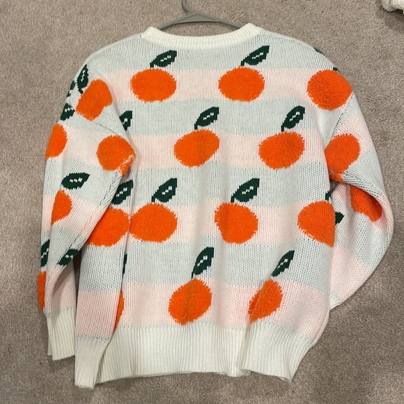 Oranges sweater - Picture 2 of 3